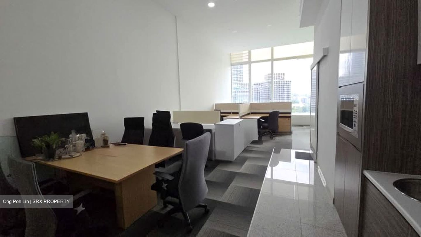 The Central (D1), Office #584843141